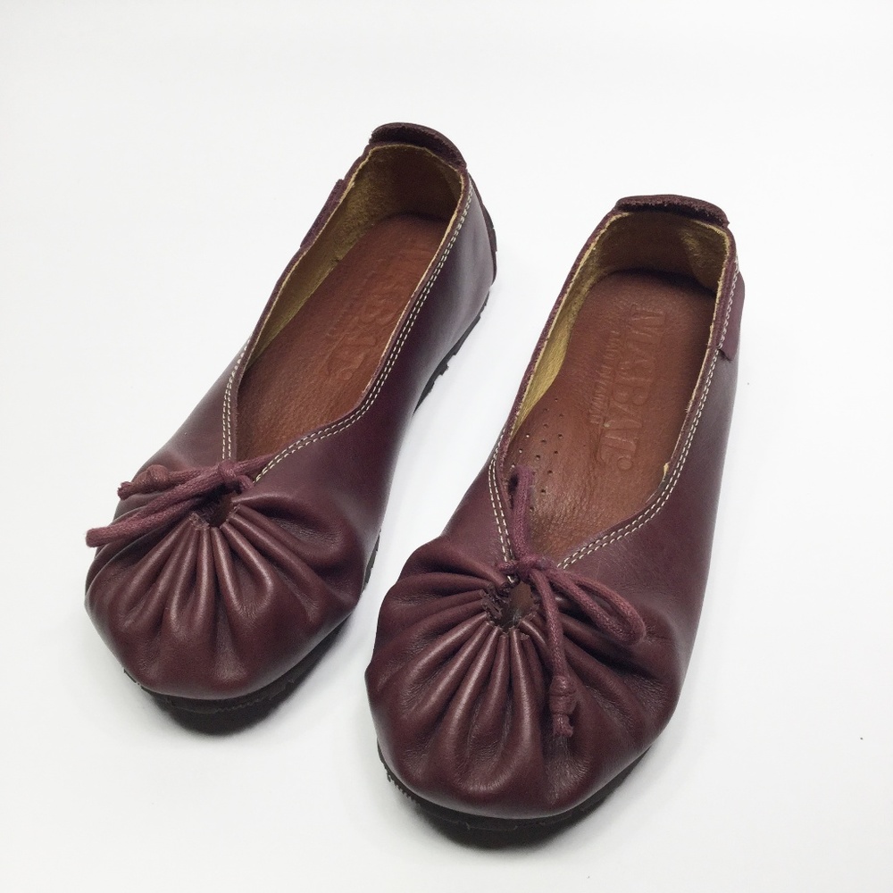 Adorable Genuine Adjustable Yellow Bergundy Flats